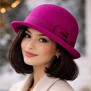 Elegant Vintage FUSHIA Felt Women's Hat with Ribbon Detail❤️S